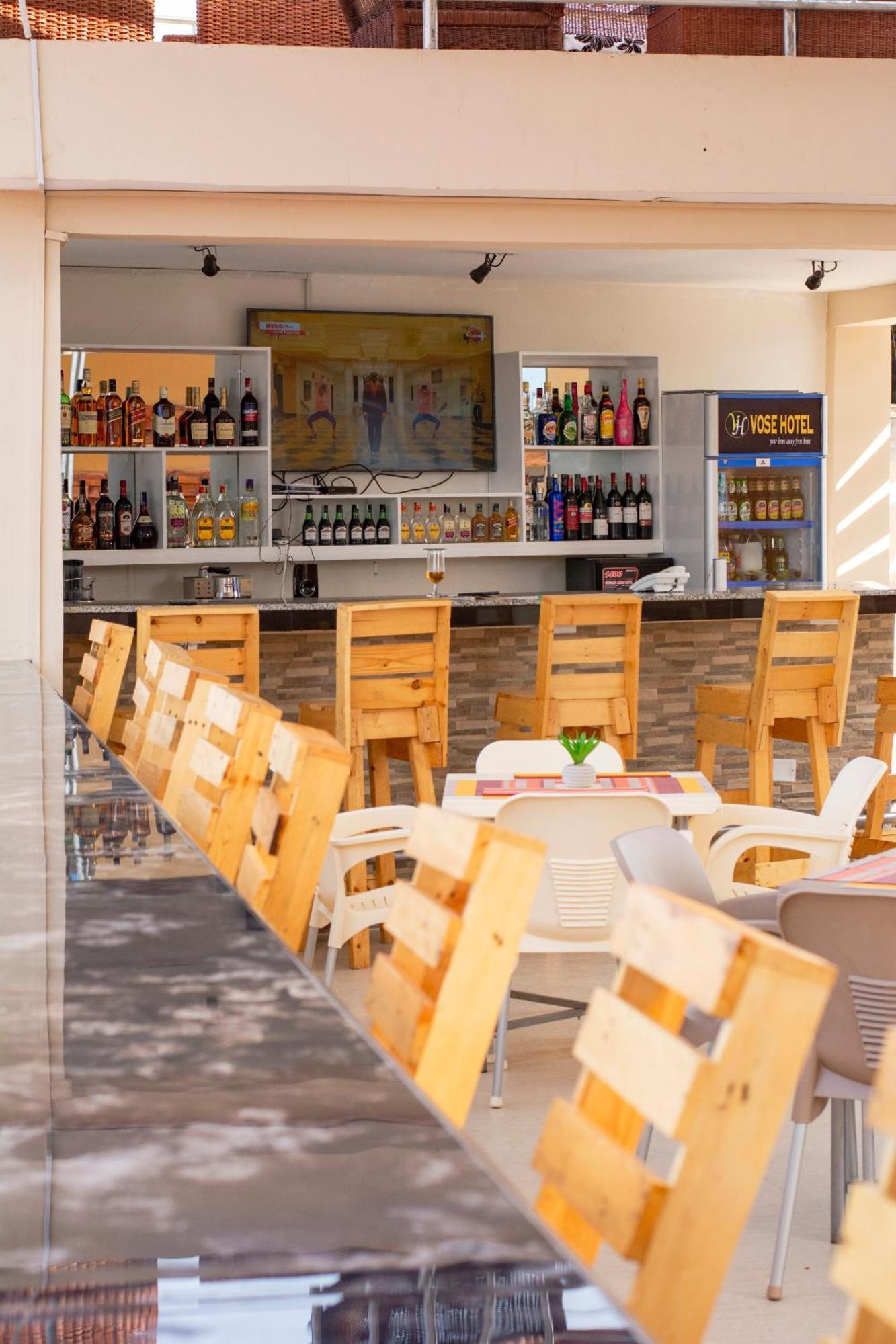 Vose Hotel & Spa Dar-es-Salaam Eksteriør bilde