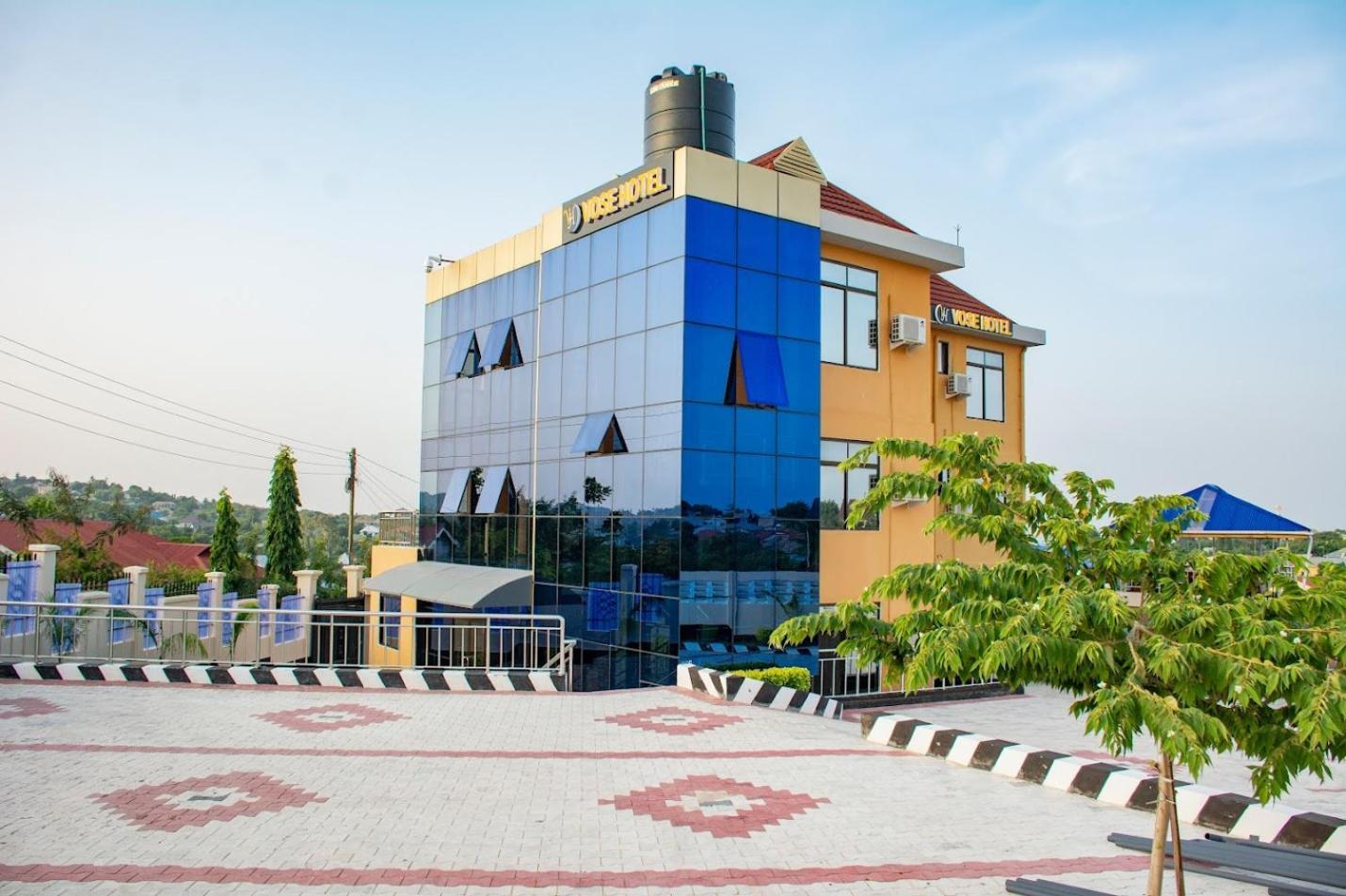 Vose Hotel & Spa Dar-es-Salaam Eksteriør bilde